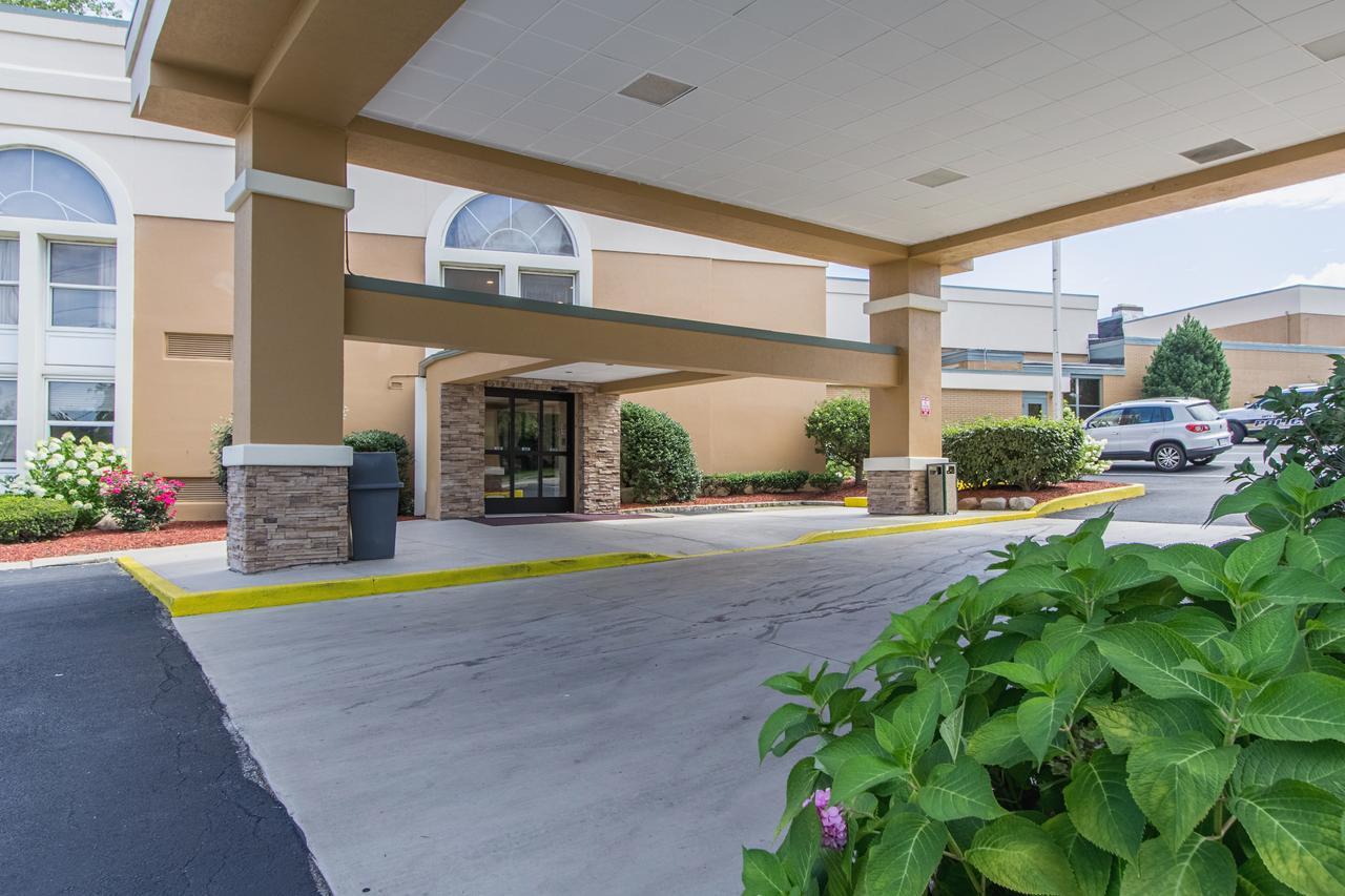 Greenridge Hotel Wickliffe Esterno foto