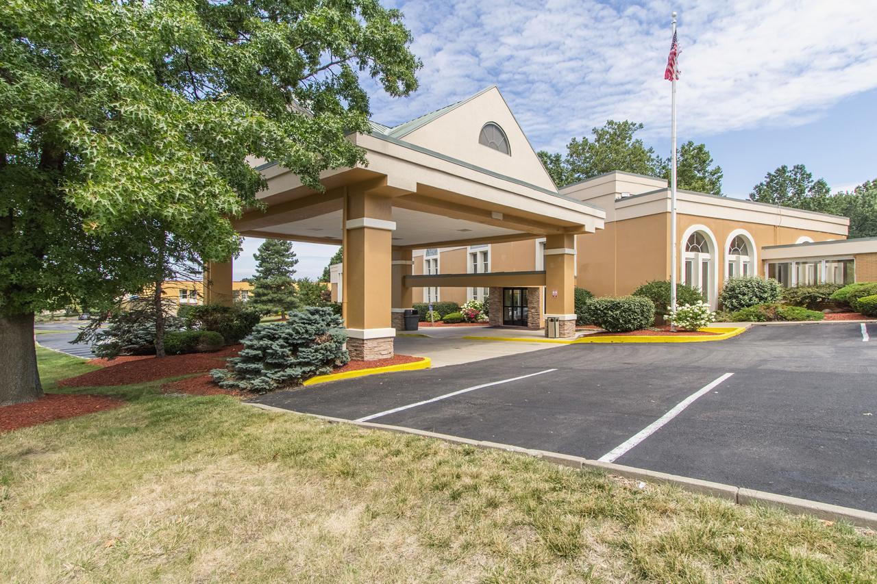 Greenridge Hotel Wickliffe Esterno foto